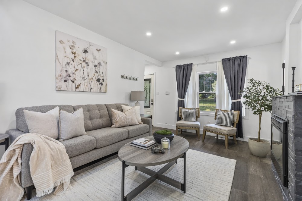 Louise's Home Staging Inc